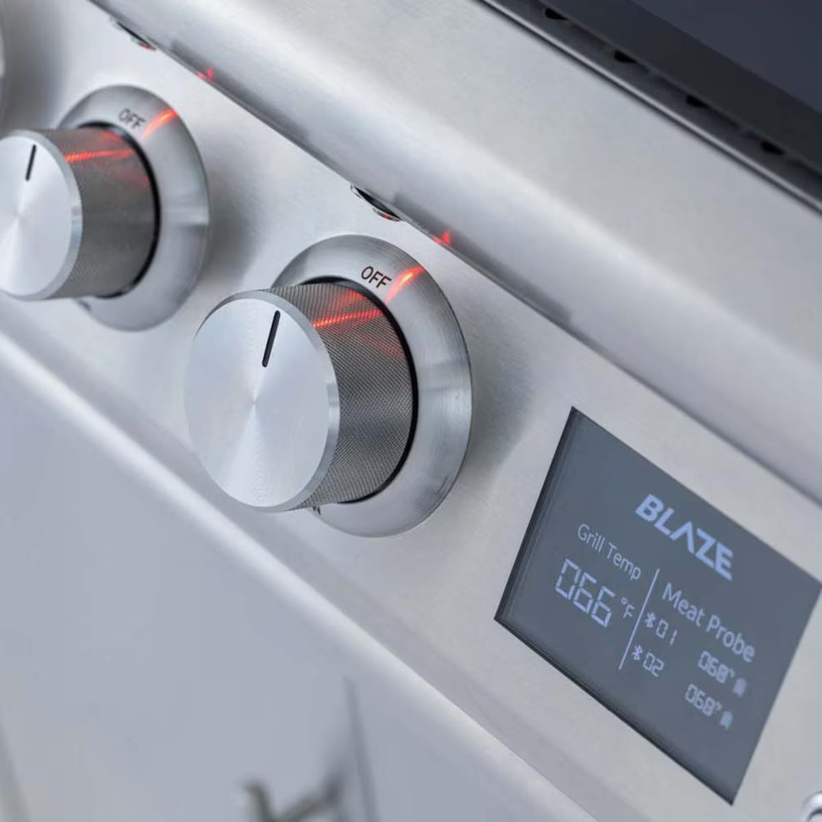 Blaze 26-in Built-In Propane Outdoor Oven w/ Bluetooth Probes & Rotisserie - BLZ-LTE3OVN-LP