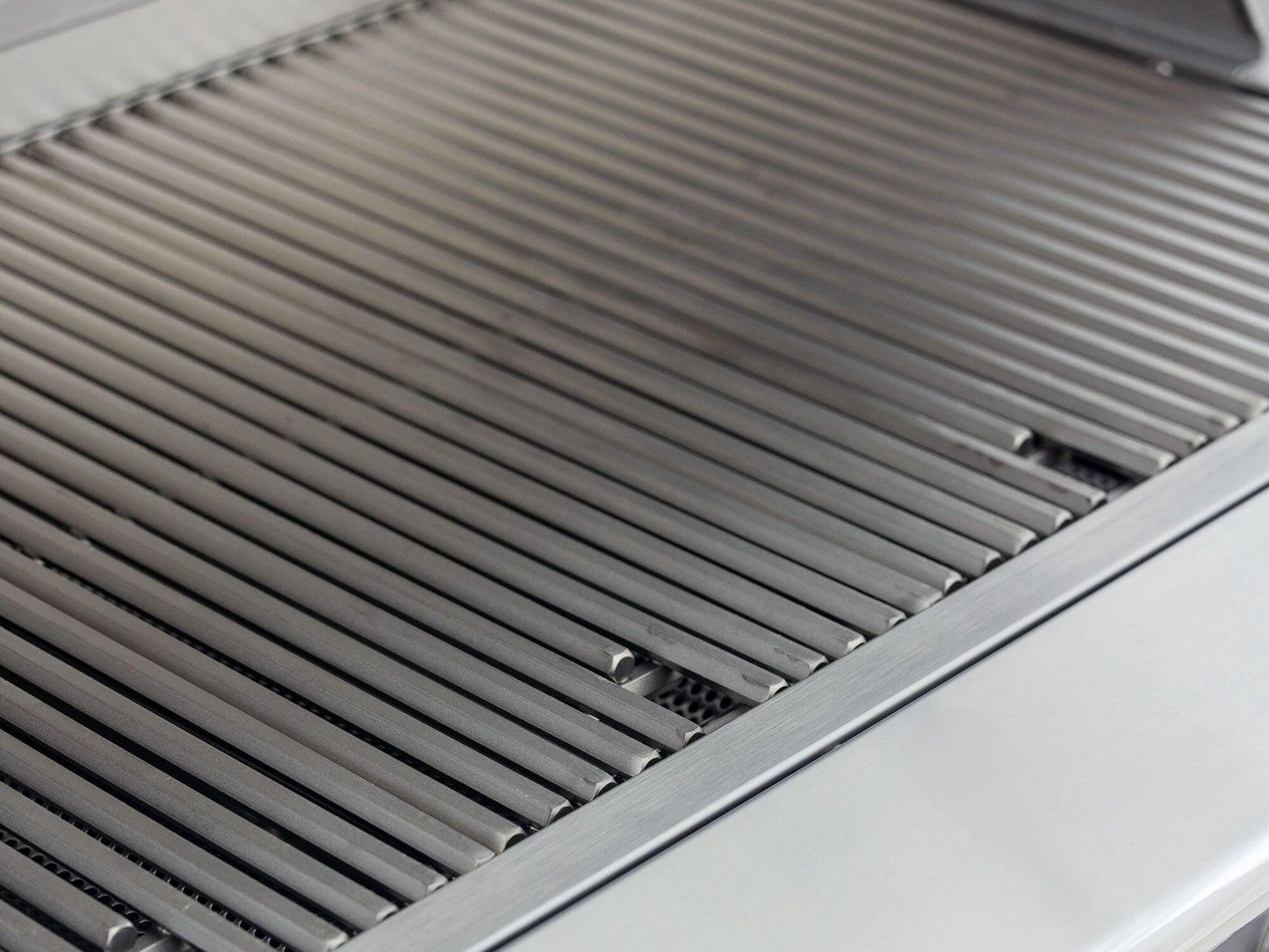Blaze LTE PRO 40-Inch 5-Burner Natural Gas Grill — BLZ-5LTEPRO-NG