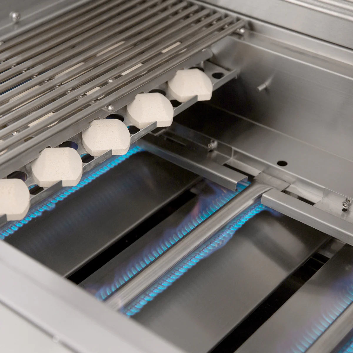 Summerset Sizzler Series 32" Built-In Gas Grill - SIZ32-NG(LP)